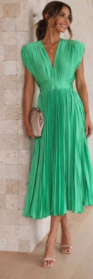 Lily | Timeless Pleated Midi Dress