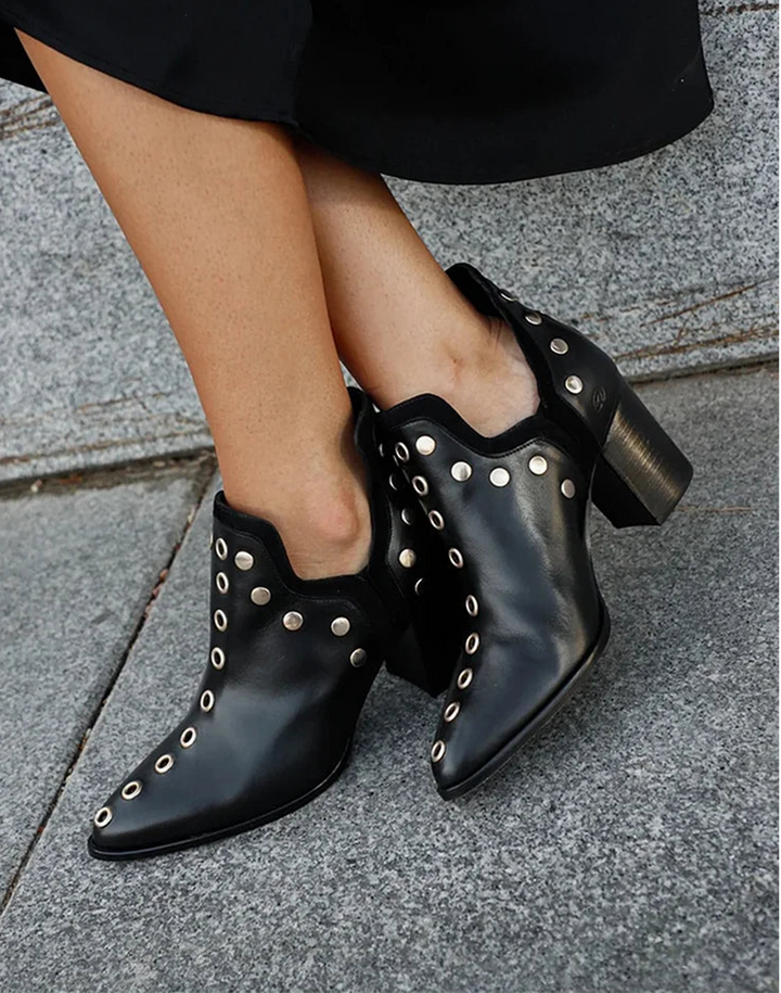 Saylor | Studded Wide-Heel Boots