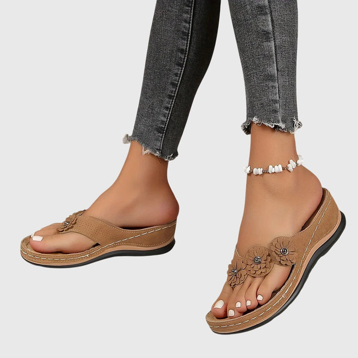 Alexis | Supportive Flip Flops