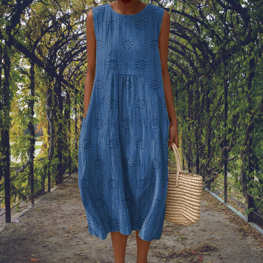 Aikaterini | Chic Sleeveless Dress with Convenient Pockets
