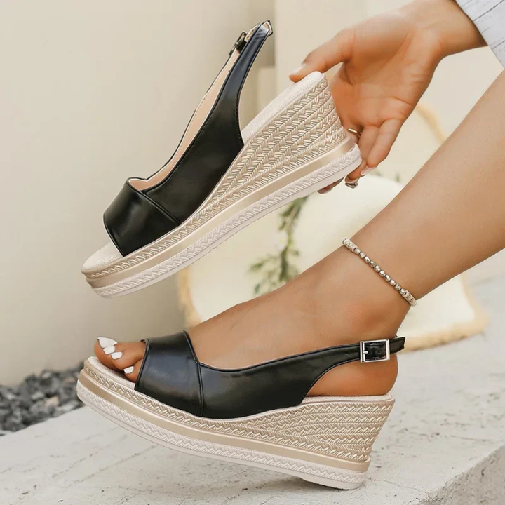 Denaya | Stylish Supportive Sandal