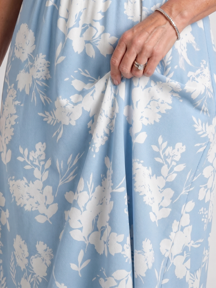 Marion | Floral Print Short Sleeve V-Neck Midi Dress