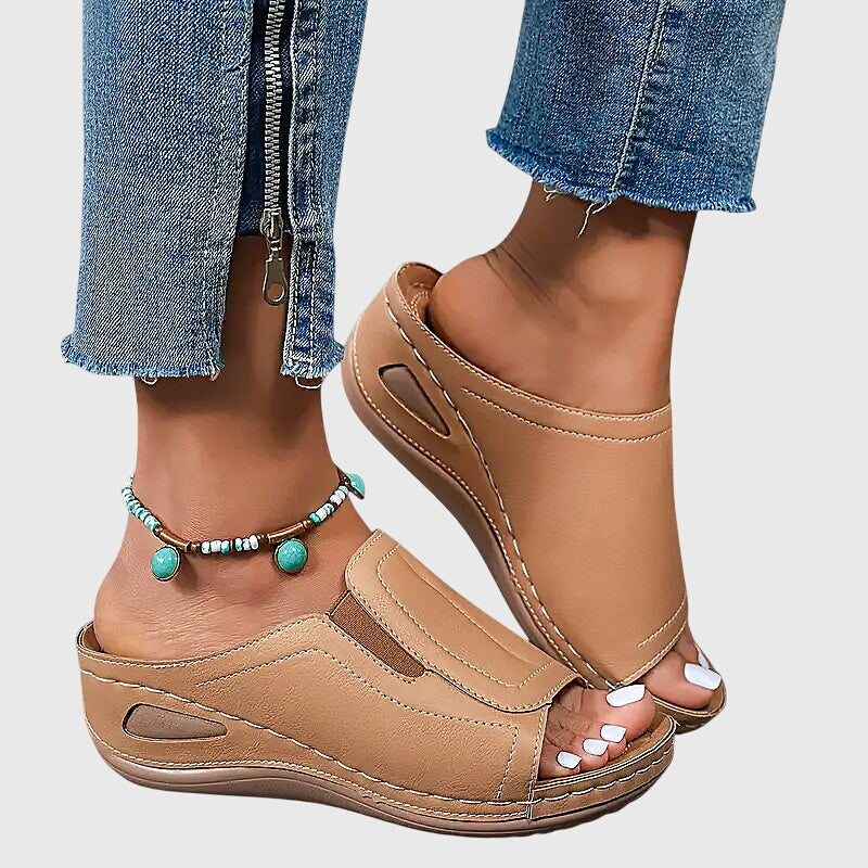 Aretha | Supportive Sandals