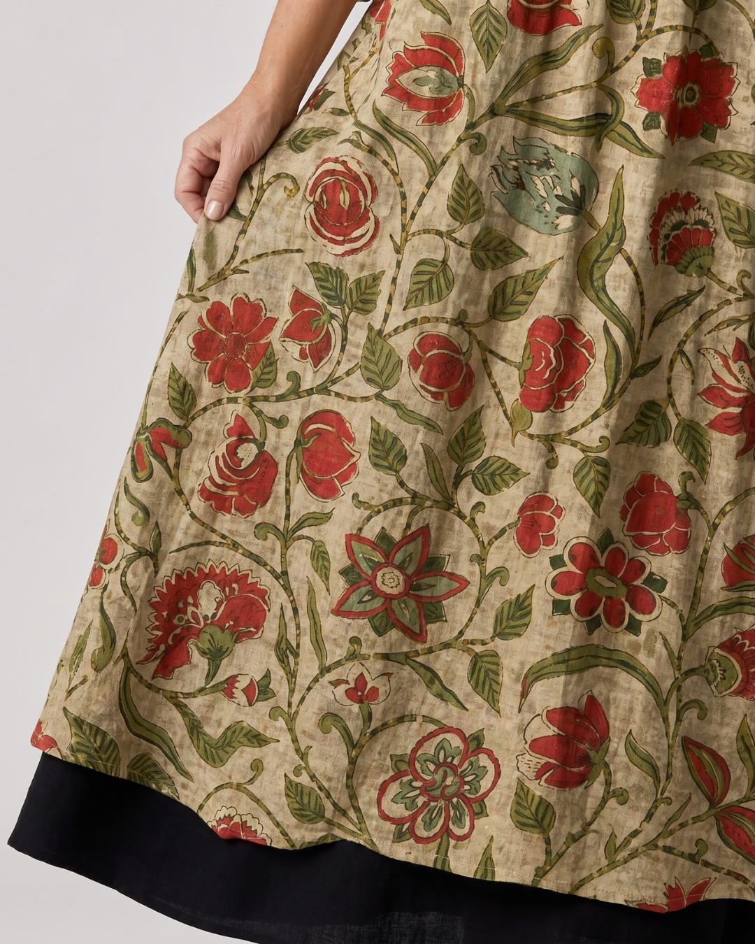 Rimla | Botanical Print Relaxed Three Quarter Sleeve Midi Dress