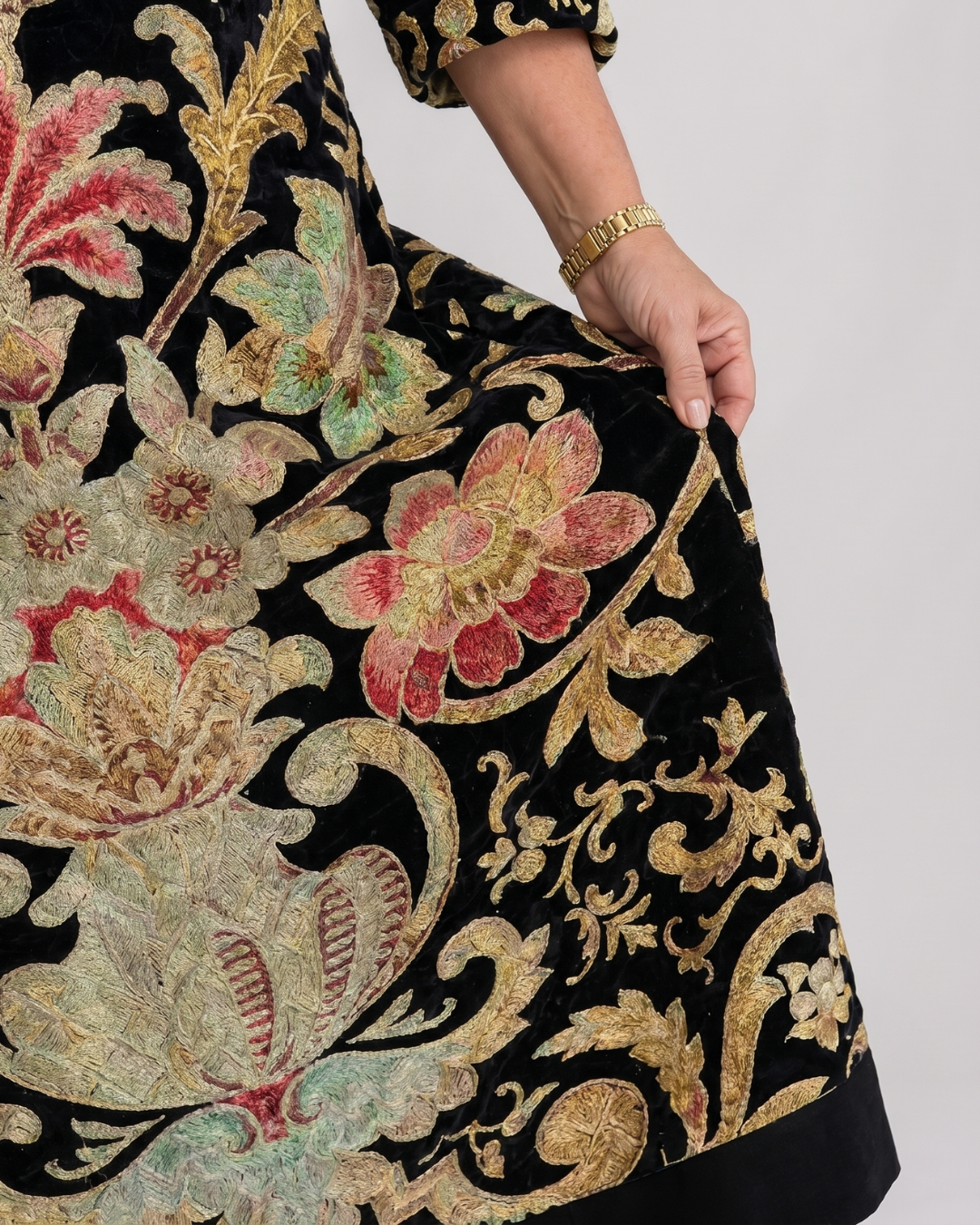 Thymera | Vivid Vintage Pattern Pocket Detail Midi Dress