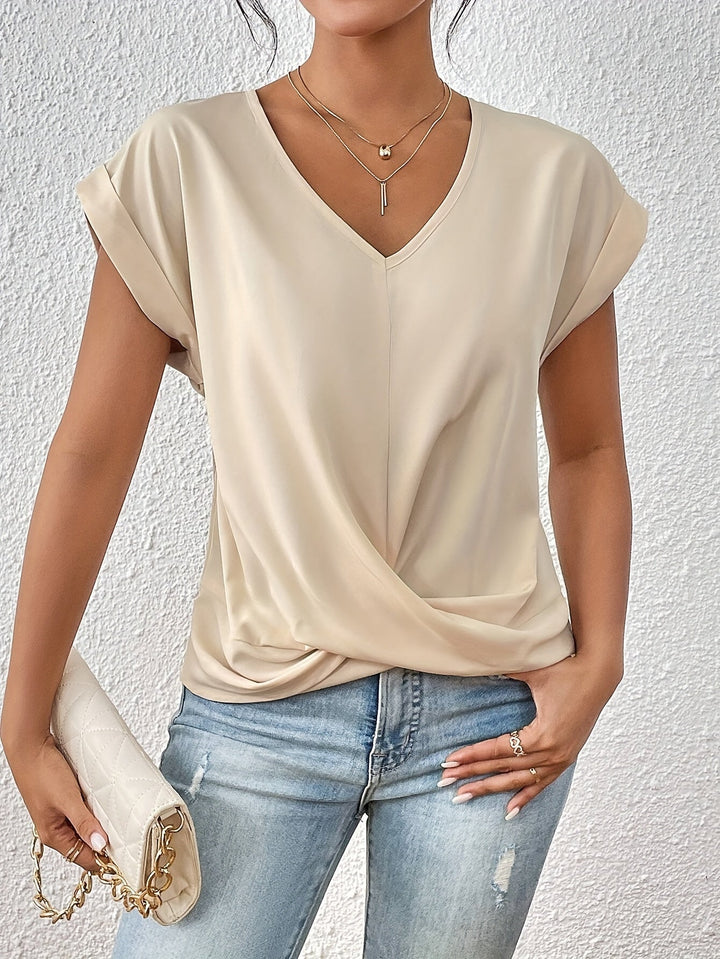 Zoe | The Sweetheart Neckline Casual T-Shirt