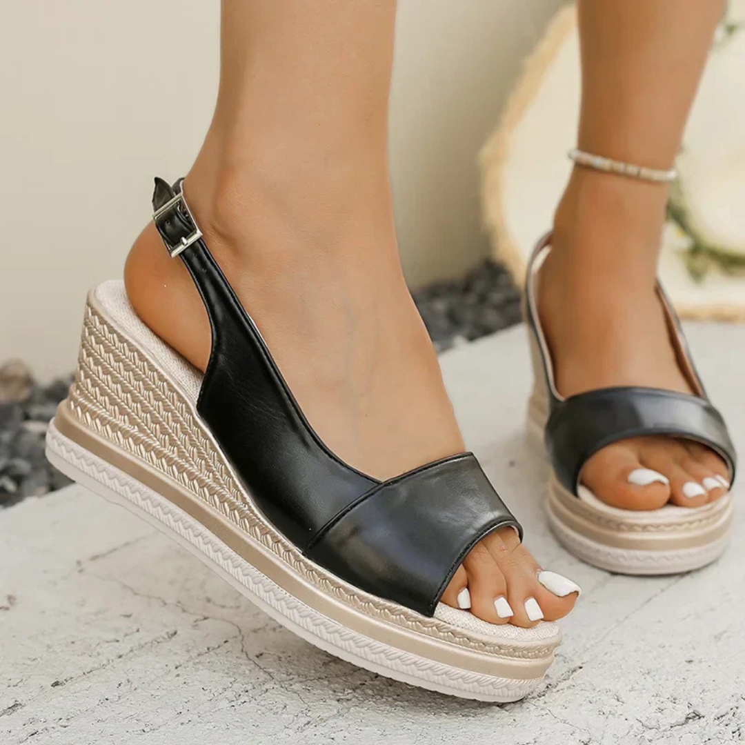 Denaya | Stylish Supportive Sandal
