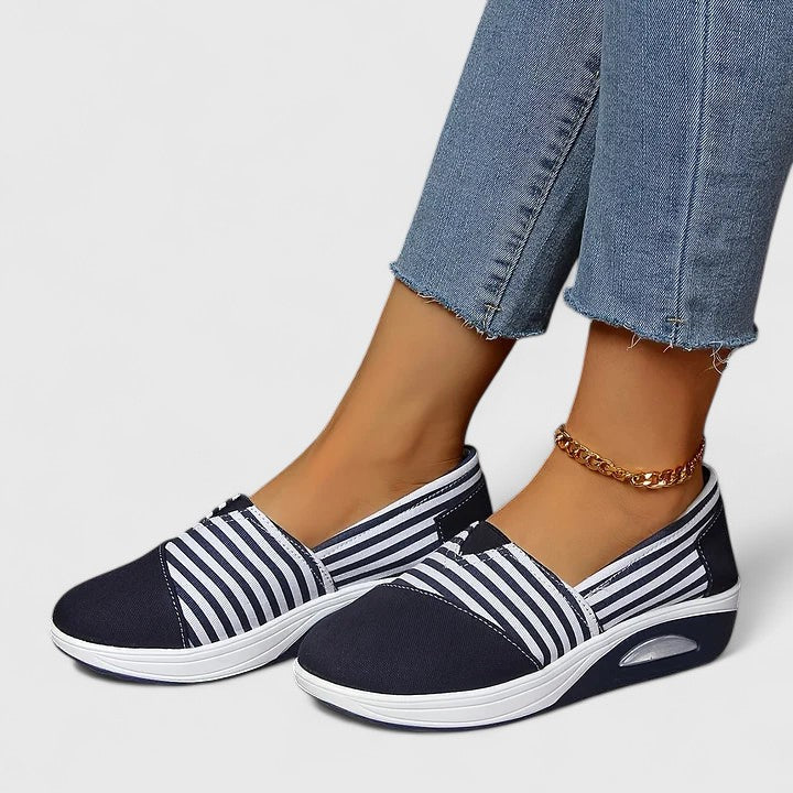 Julia | Supportive Sneakers