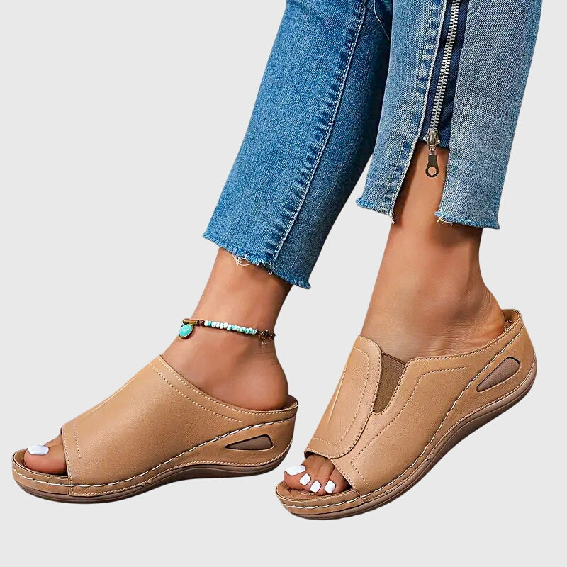 Aretha | Supportive Sandals