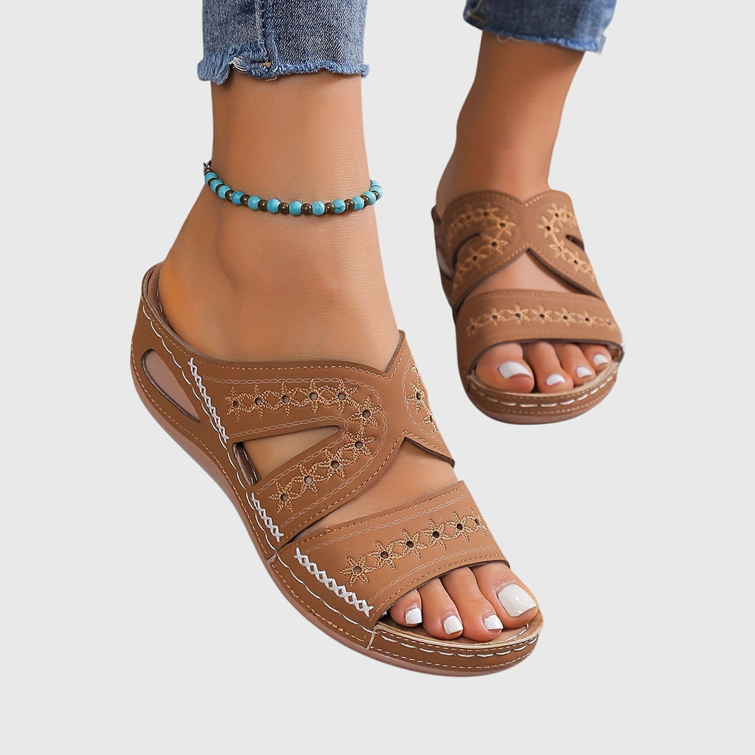 Noëlle | Lightweight Supportive Sandals