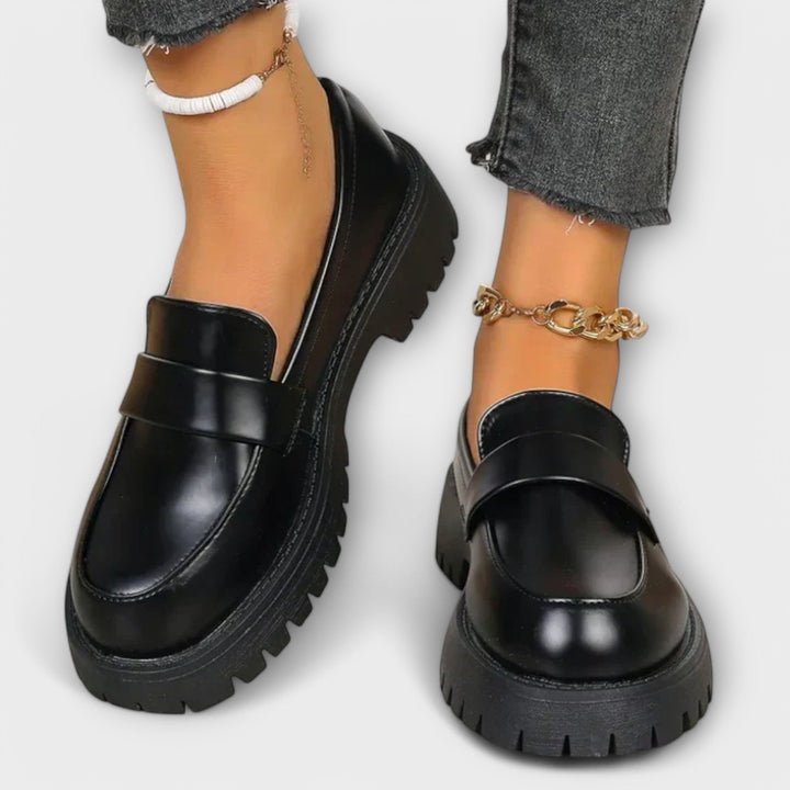 Pia | Supportive Loafers