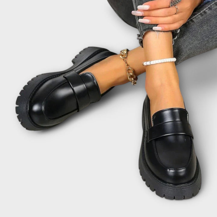 Pia | Supportive Loafers