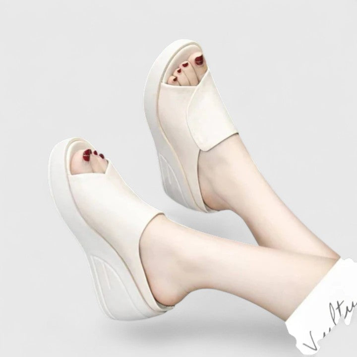 Celionette | Supportive Wedge Sandals
