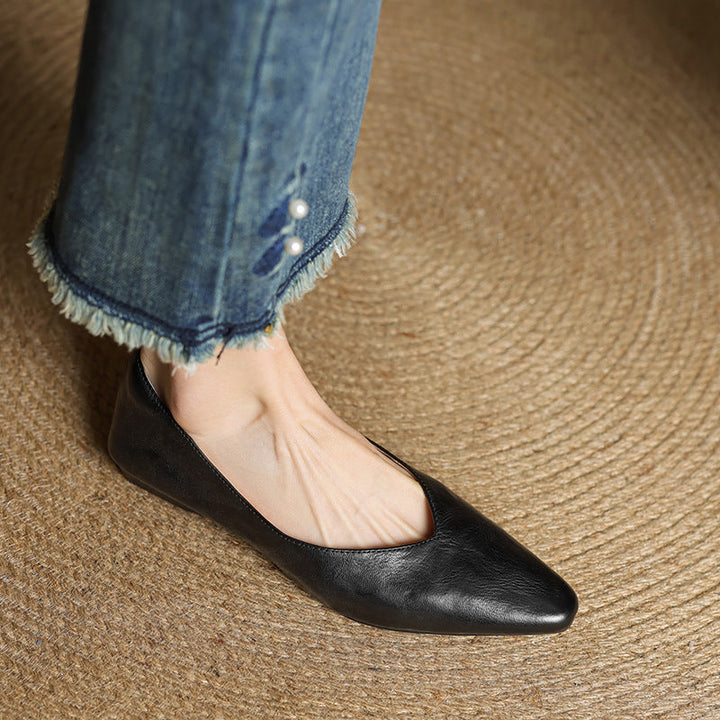 Valmir | Pointed-Toe Minimalist Flat Mules