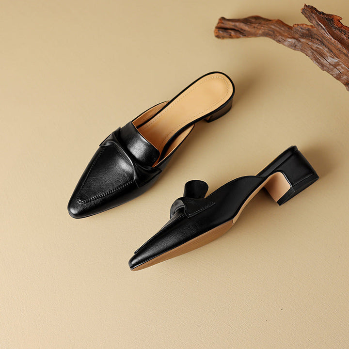 Erlen | Pointed-Toe Knot Detail Mules