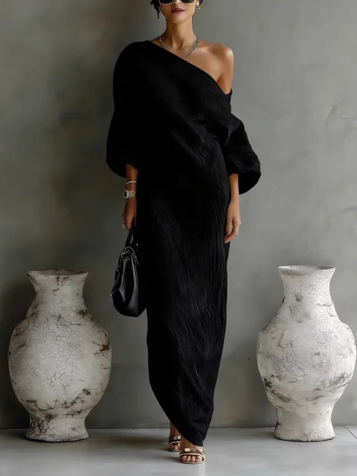 Nelle Elegant Maxi Dress