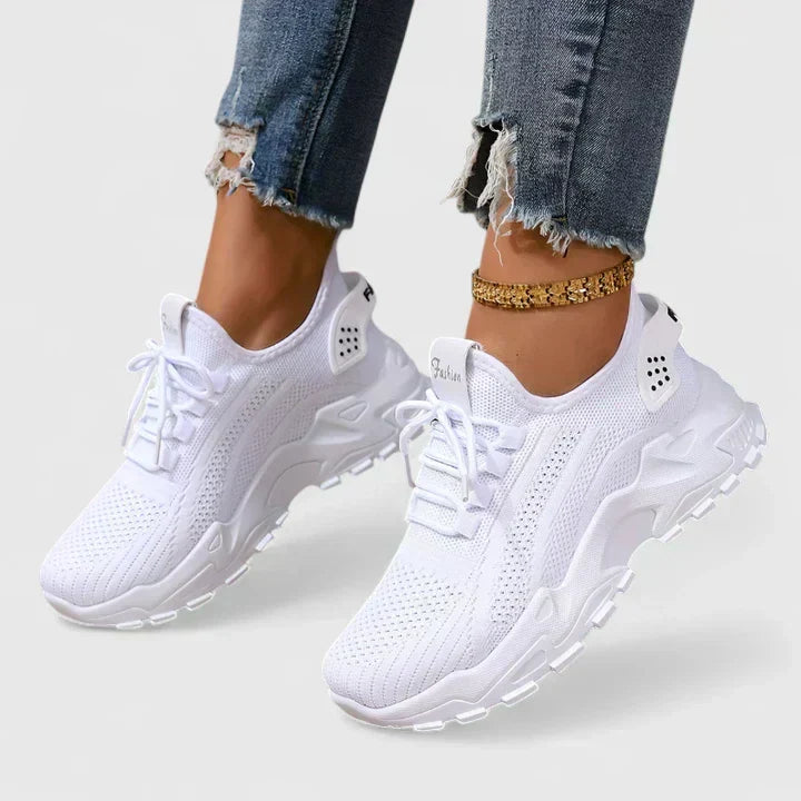 Maica | Supportive Sneakers