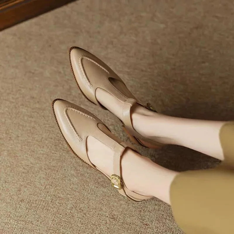 Madeleine | Classic Buckle Shoes