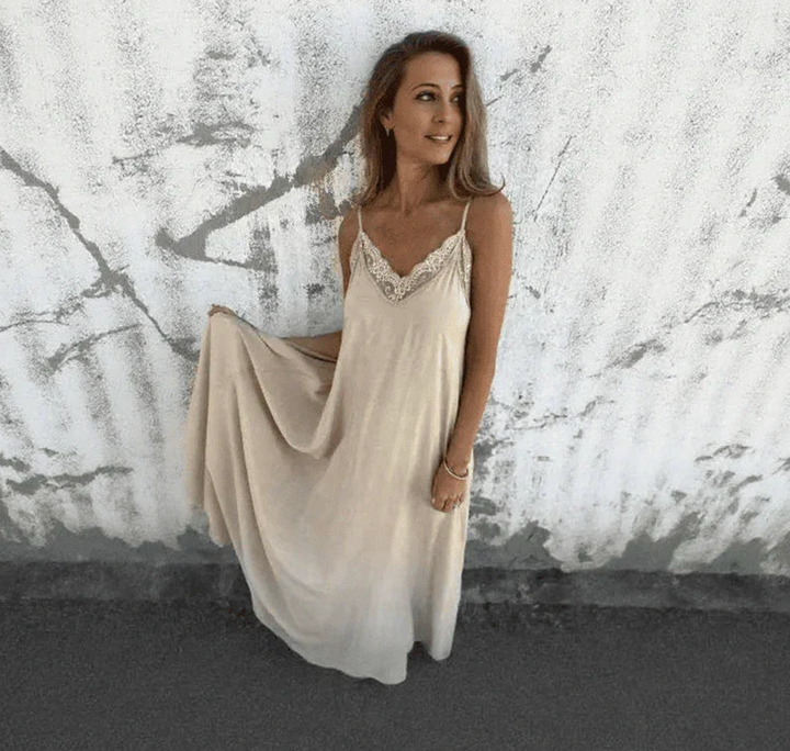 Carolina | Elegant Sleeveless Dress