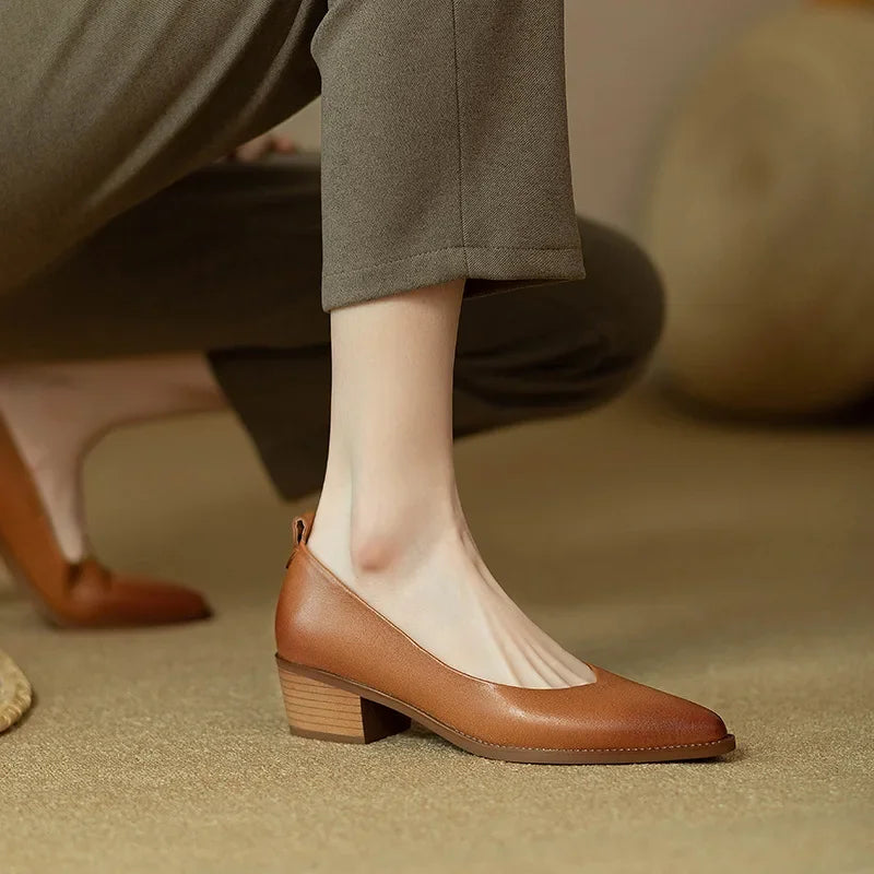 Helen | Classic Chic Pumps