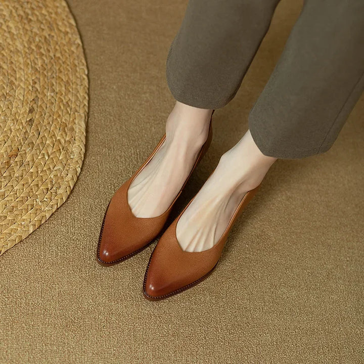 Helen | Classic Chic Pumps
