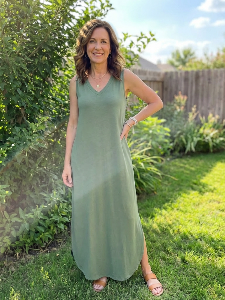 Liora | Sleeveless V-Neck Pocket Maxi Dress