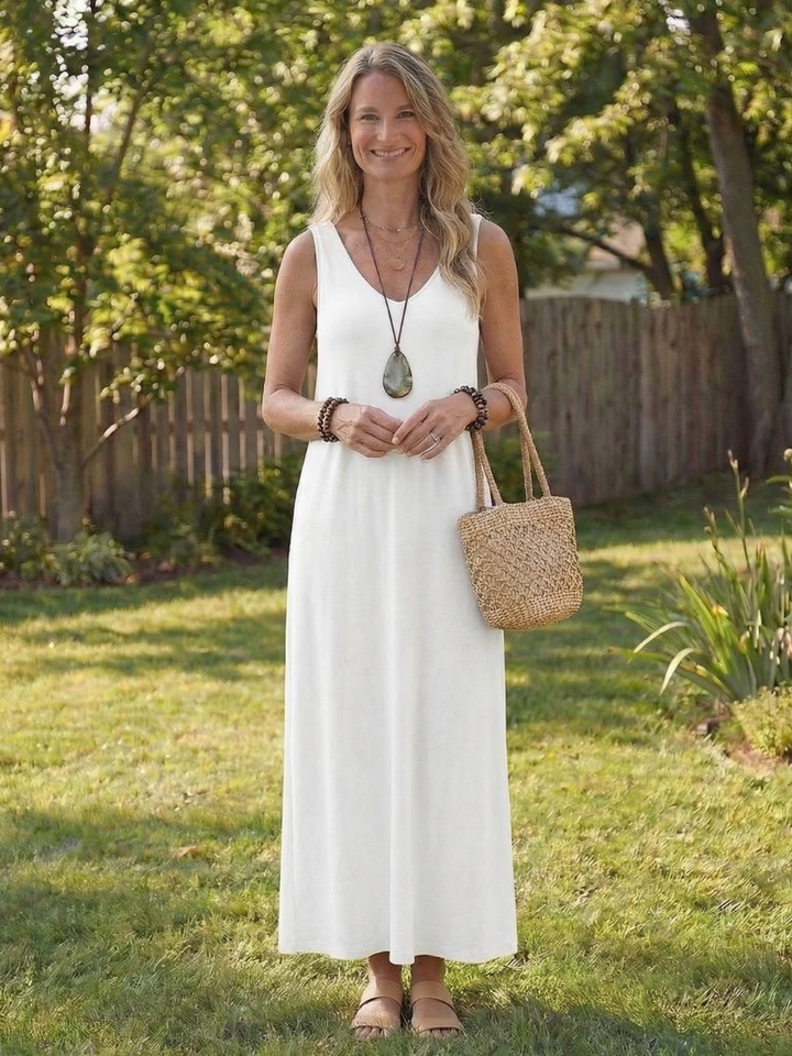 Soleira | Sleeveless V-Neck Side Slit Midi Dress