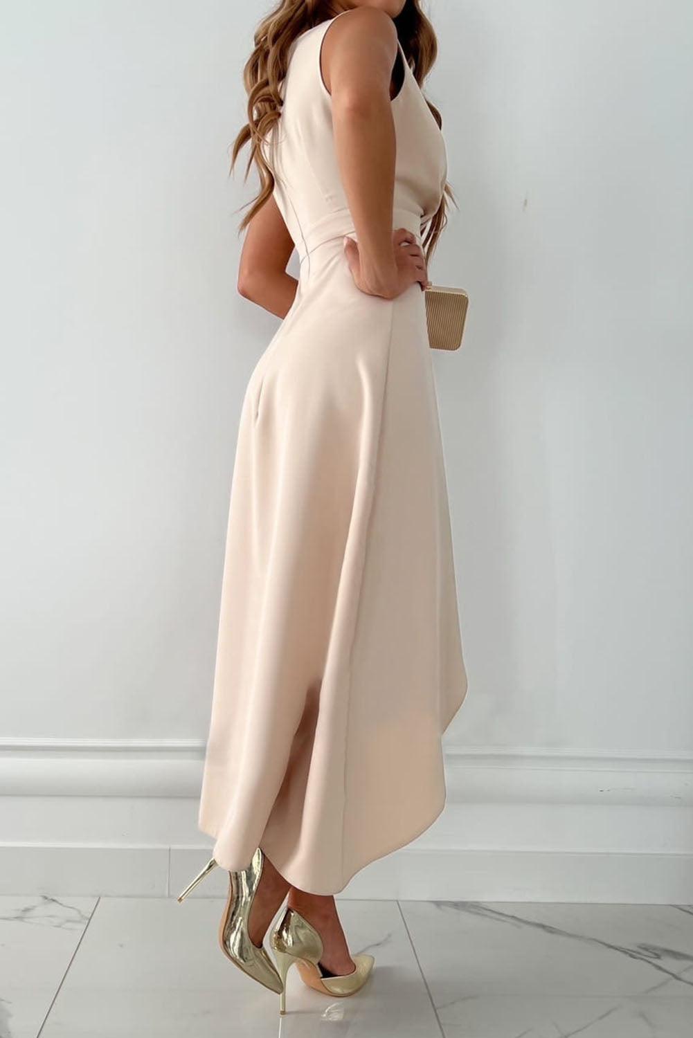 June | Elegant Flowing Dress