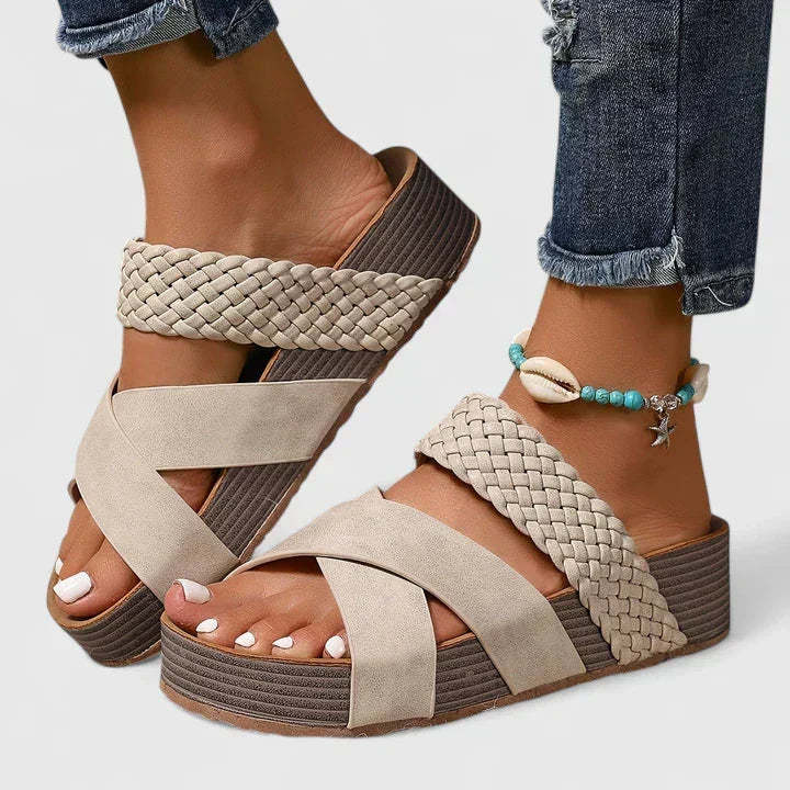Danyzelle | Supportive Sandals
