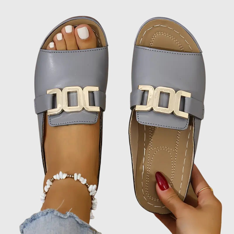 Alexa | Chain Accent Comfort Slide Sandals