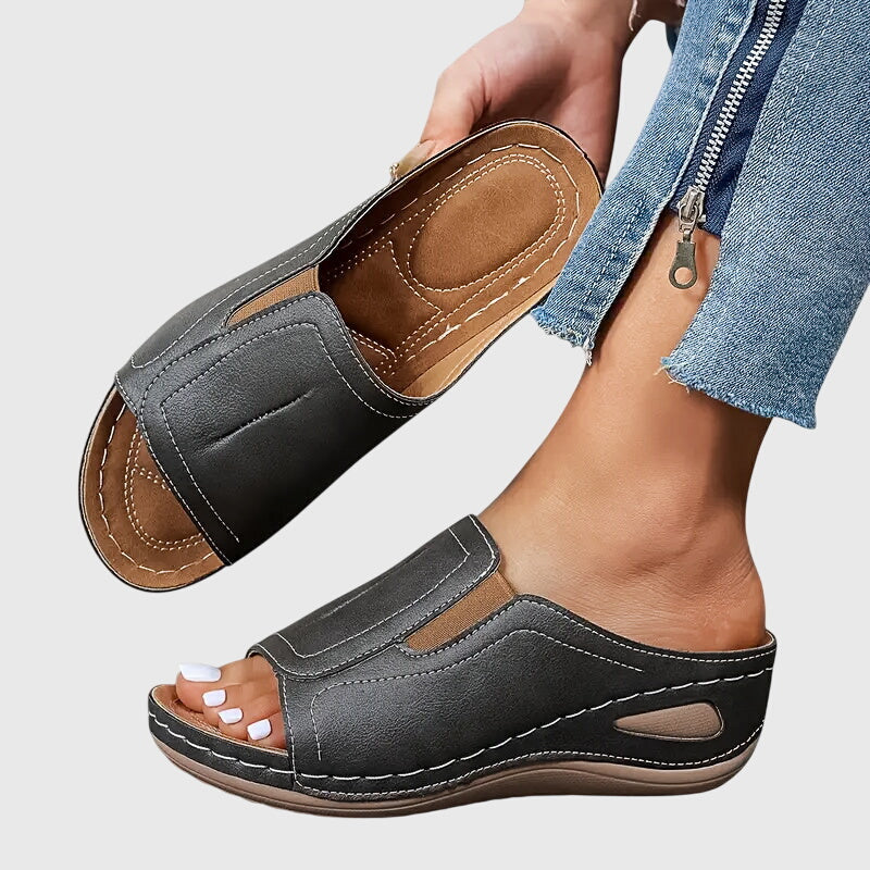 Aretha | Supportive Sandals