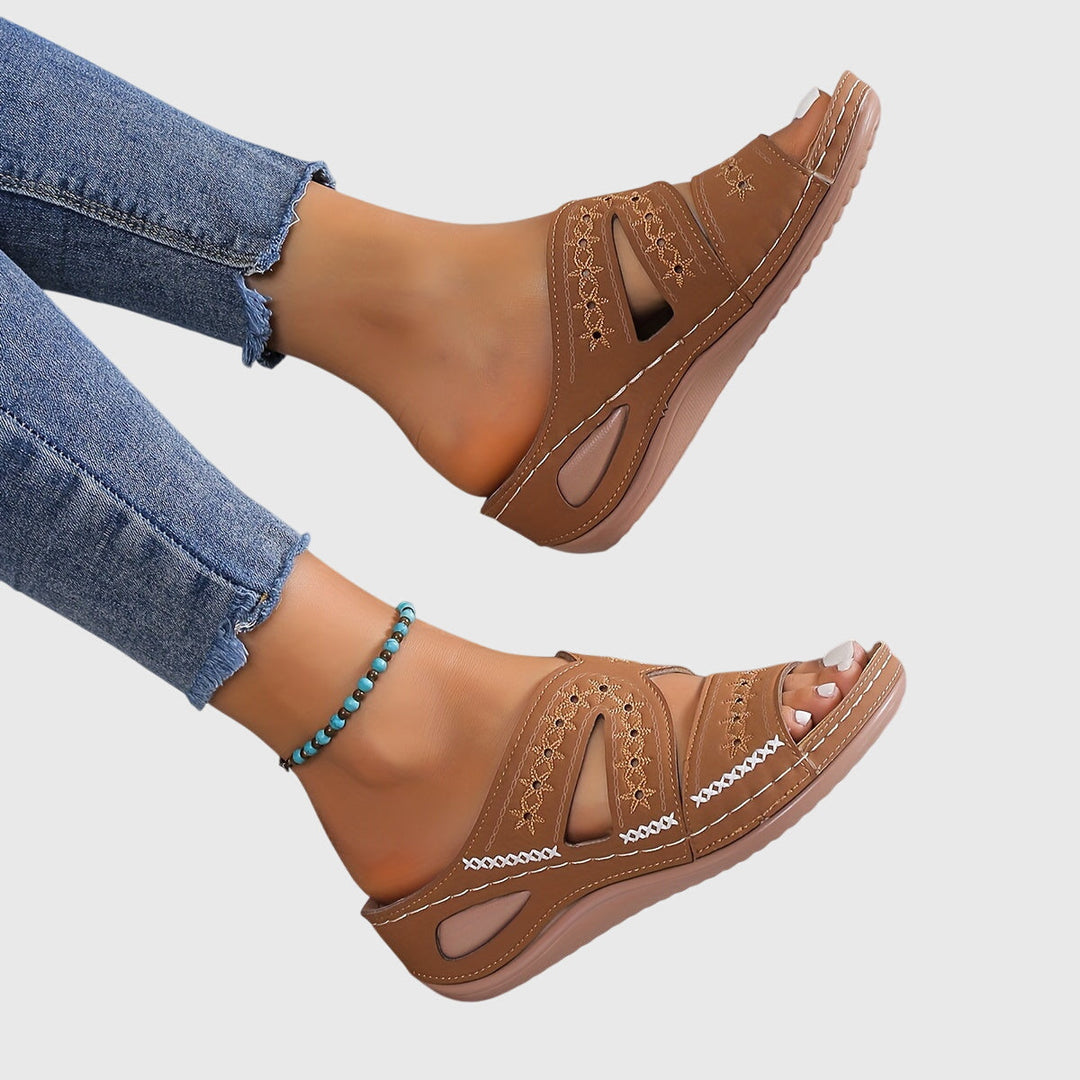 Noëlle | Lightweight Supportive Sandals