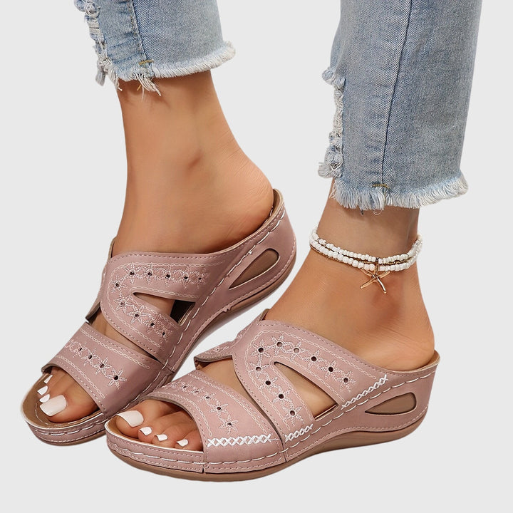 Noëlle | Lightweight Supportive Sandals