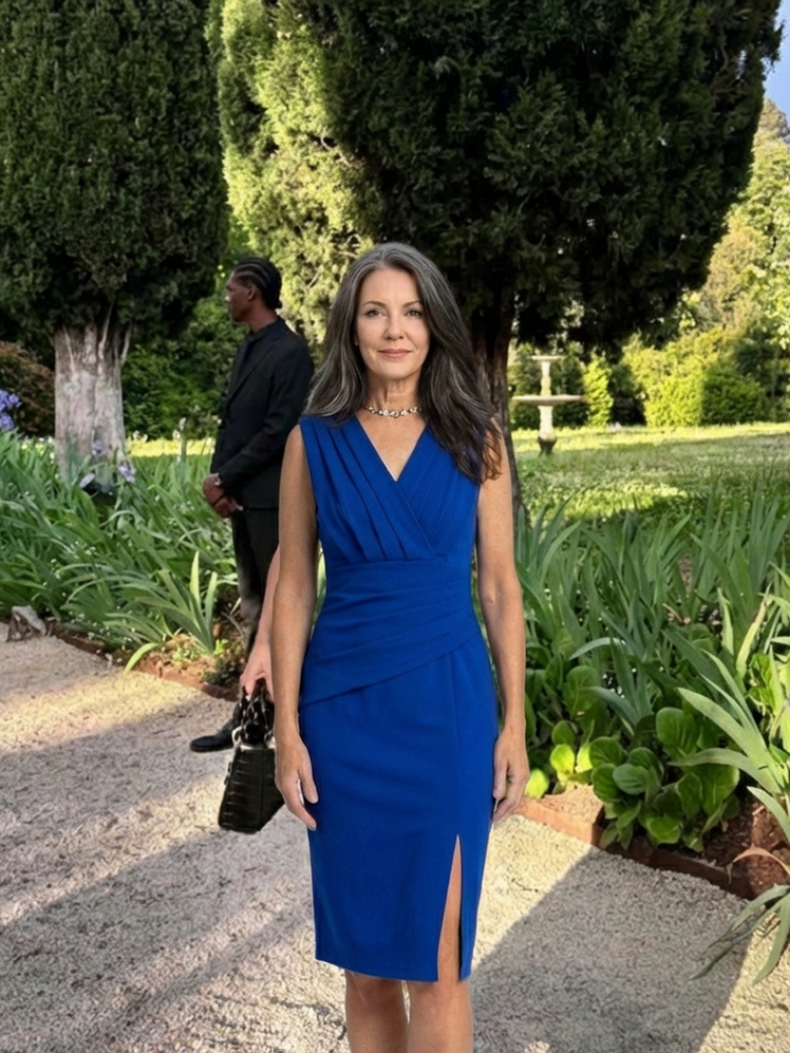 Vanessa | Sleeveless V-Neck Knee Length Dress With Front Slit
