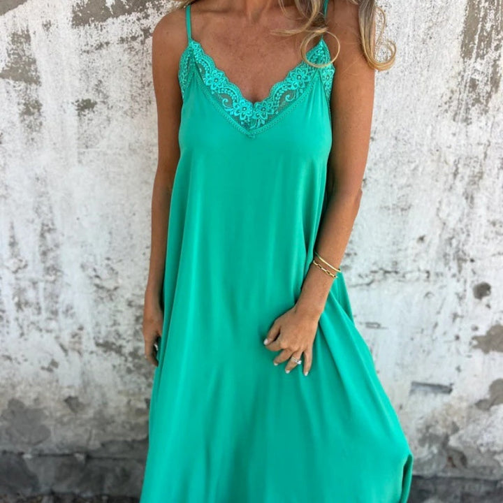 Carolina | Elegant Sleeveless Dress