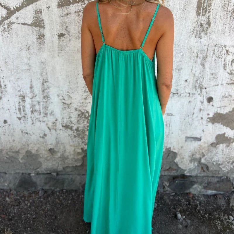 Carolina | Elegant Sleeveless Dress